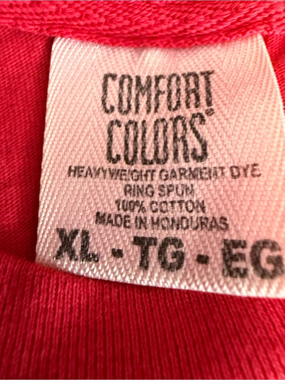 Comfort Colors Red Tailgate & Touchdowns Women’s Graphic Tee Size XL EUC - Picture 8 of 9